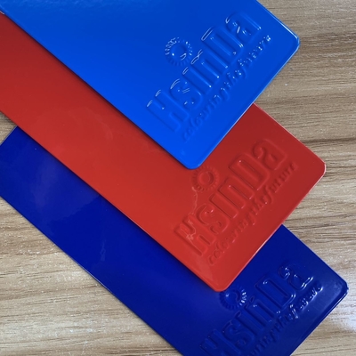 Perlengkapan bubuk Epoxy Polyester Termoset yang dapat disesuaikan untuk semua permukaan logam Pengeringan 180-200 derajat/15-10 menit